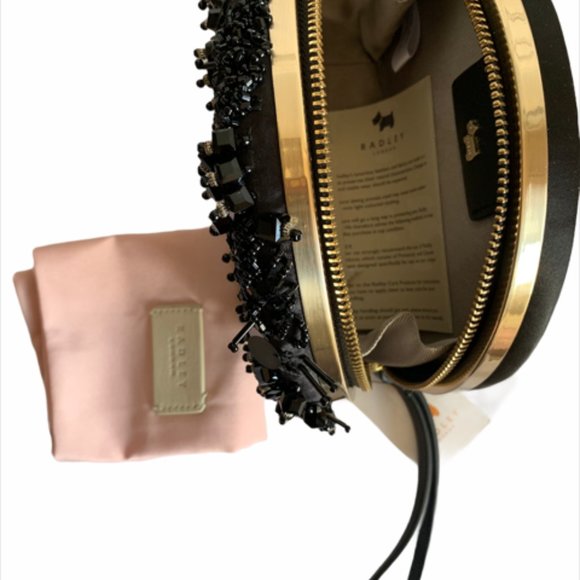 Radley London Exclusive Bell Court Clutch Wristlet - Picture 3 of 5